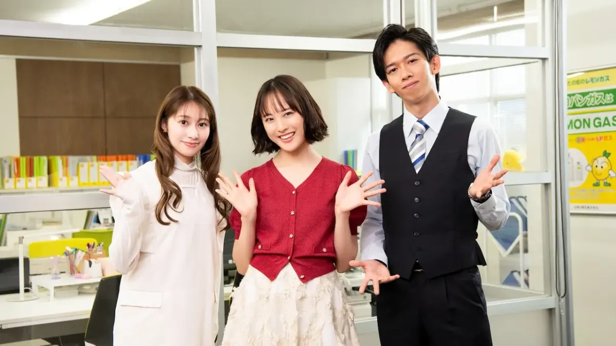 Love Rival Reika Sakurai in "Azato Kawaii"