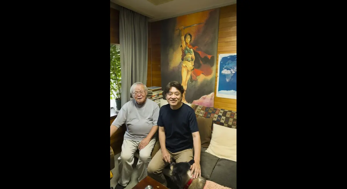 Yasuhiko talks with Hara about "Silver Road"