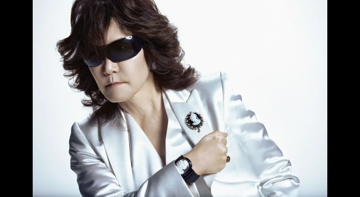 "Ending theme of "Fist of the North Star" anime: "Recover Love!!" by Toshl"