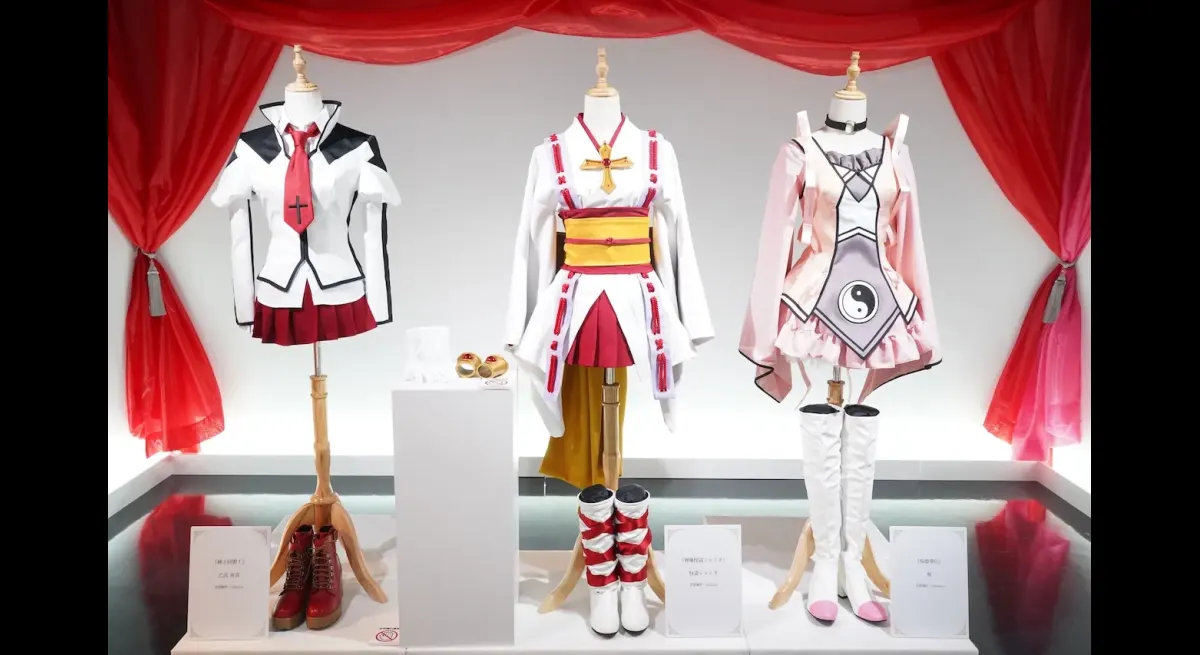 Arina Tanemura's 30th Anniversary Exhibition: Raw Manuscripts of Sparkling Girls